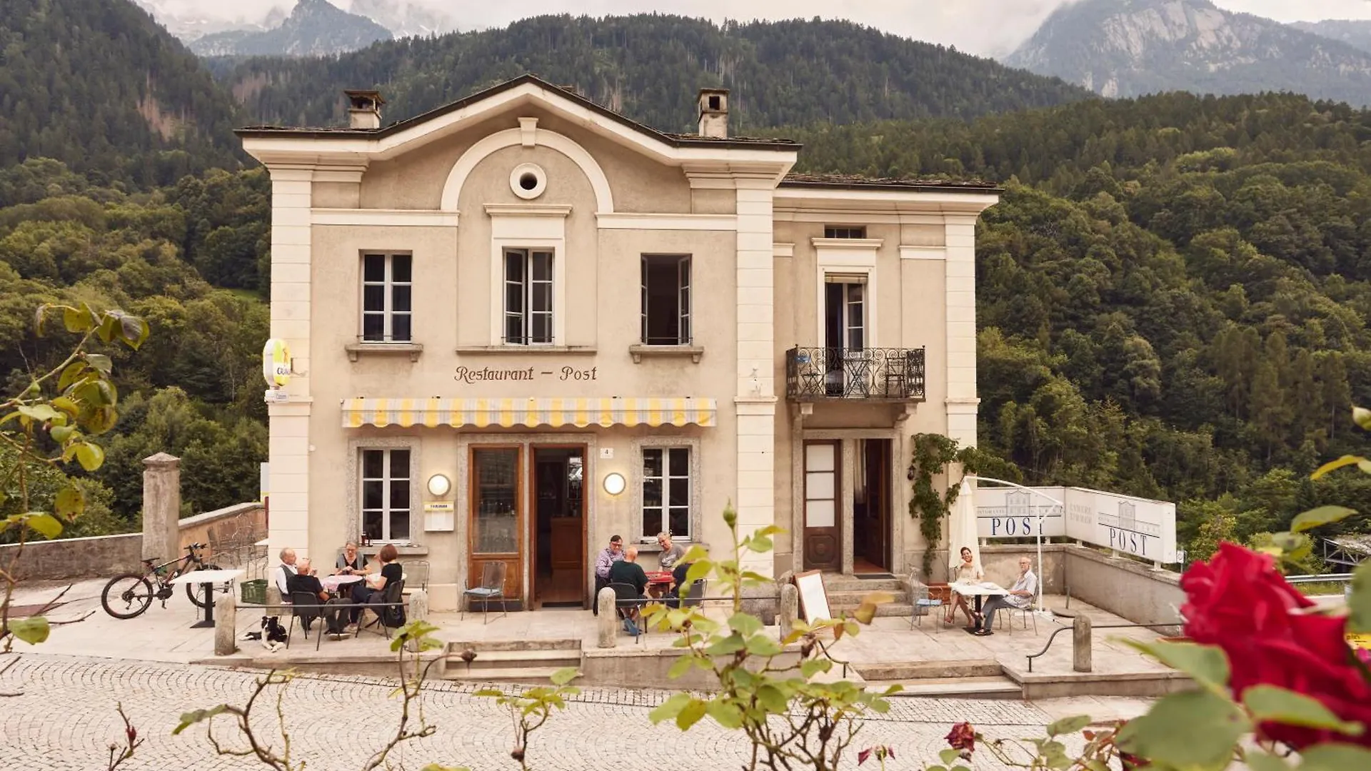 Das Poestli - Ristorante Garni Post Castasegna